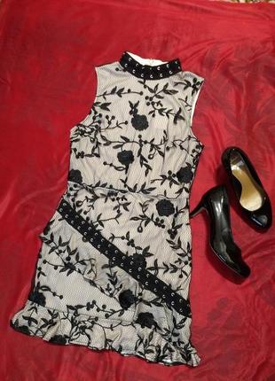 Кружевное платье со шнуровкой missguided1 фото