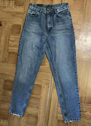 Джинсы мом, момы