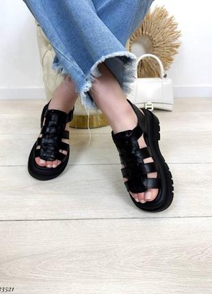 Босоножки, трендовые босоножки6 фото