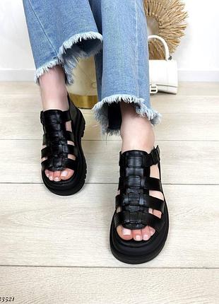 Босоножки, трендовые босоножки5 фото