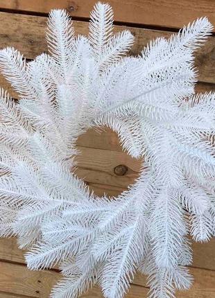 Вінок новорічний різдвяний lux з литої хвої d-40 см білий2 фото