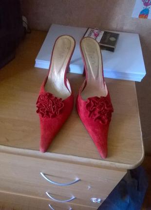 Шлёпанцы-босоножки