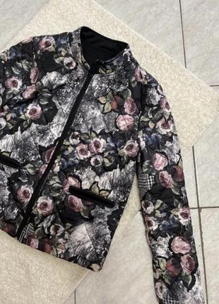 Куртка, стеганная куртка, ветровка, весенняя куртка, куртка в цветы, итальянская куртка