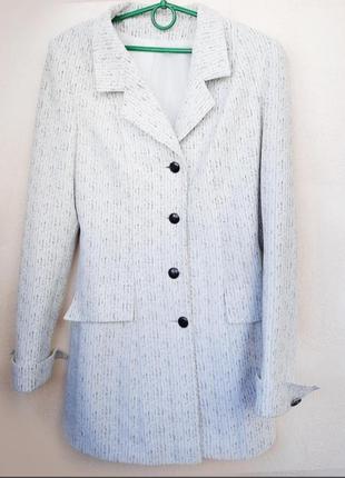 Пиджак базовый светлый белый классика жакет мягкий рукав модный куртка оверсайз пальт