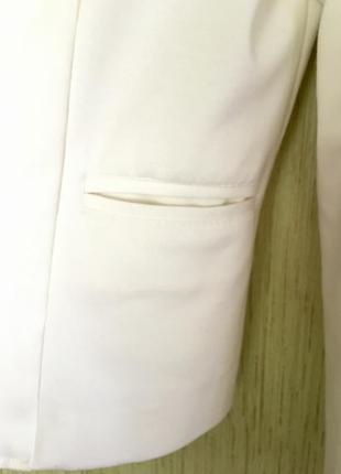 Белый стильный жакет пиджак с вырезами7 фото