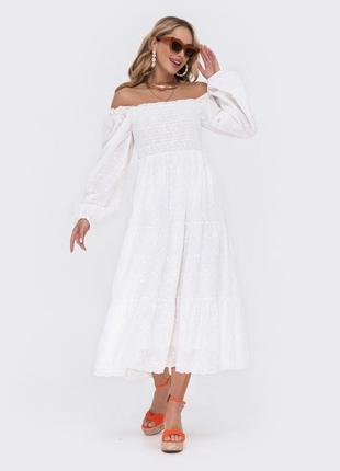 Неймовірна сукня