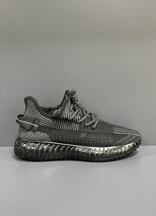 Жіночі кросівки  yeezy boost адидас изи изики кеды