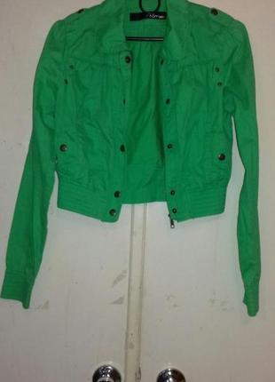 Зелена вітровка зелена куртка, зелений піджак зелена кофта на замку.2 фото