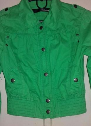 Зелена вітровка зелена куртка, зелений піджак зелена кофта на замку.4 фото