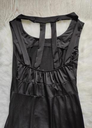 Черное асимметричное платье миди со шлейфом рюшами короткое длинное сзади6 фото