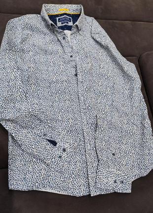 Сорочка чоловіча з квітковим малюнком