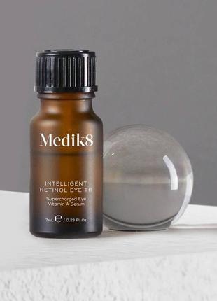 Сироватка для шкіри навколо очей з ретинолом medik8 csa kit retinol edition eye tr 7 ml