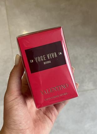 Парфюмированная вода valentino voce viva intensa1 фото