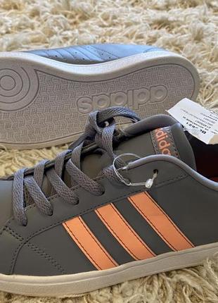 Оригинальные кроссовки adidas