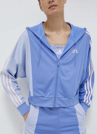 Спортивный костюм adidas