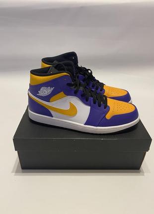 Новые кроссовки air jordan 1 mid оригинал