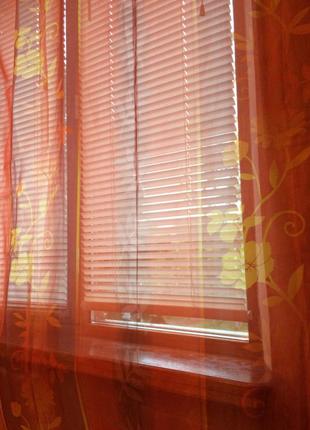 Шторы, занавески красные с рисунком