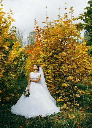 Свадебное платье