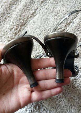 Кожаные босоножки графит сер�ебро сандалии кожа от lotus италия