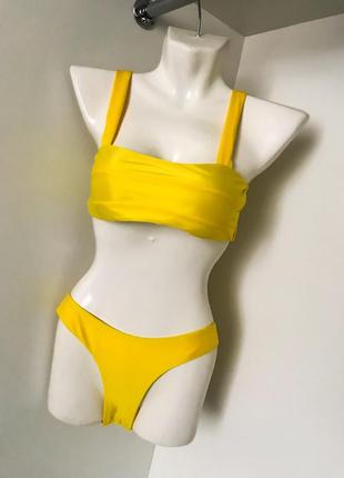 Яркий модный жёлтый женский купальник топ бандо с чашками на бретелях бразилиана 2021
