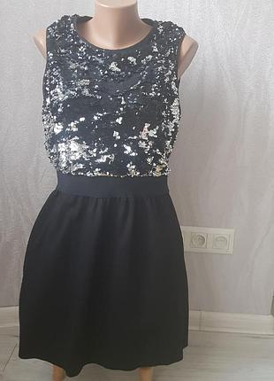 Пляттячко з паєточками