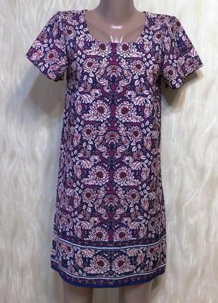 Легкое платье в принт цветы, р.8