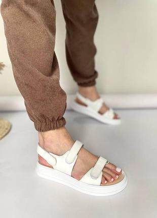 Шкіряні білі/бежеві/ чорні босоніжки сандалі2 фото