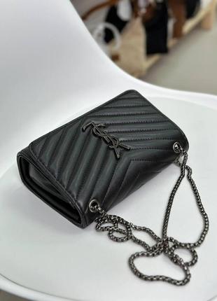 Стильная сумка квадратной формы черного цвета4 фото