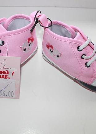 Пінетки фірми geejecti baby 19 розміру будуть на 9-12 міс.