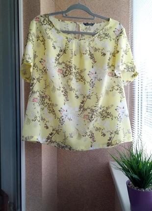 Красивая летняя блуза в цветочный принт свободного силуэта2 фото