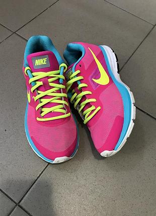 Классные кроссовки nike оригинал