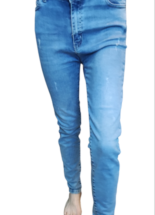 Крутые джинсы от томмy