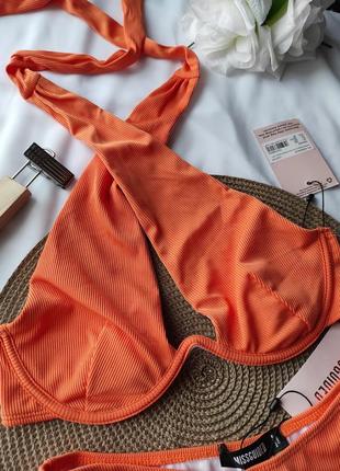 Стильный раздельный купальник оранжевый в рубчик ліф на завязках высокие плавки в рубчик трусики9 фото