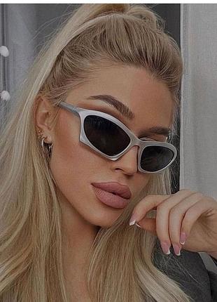 Трендовые очки в спортивном стиле