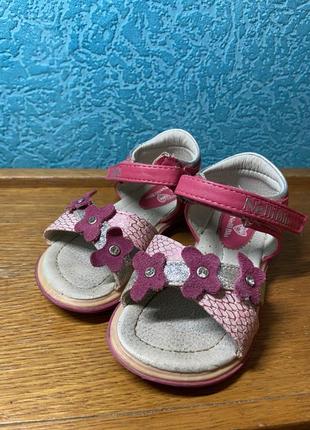 Босоножки для девочки 5