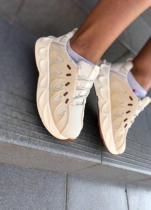 Кроссовки женские сезон лето/весна