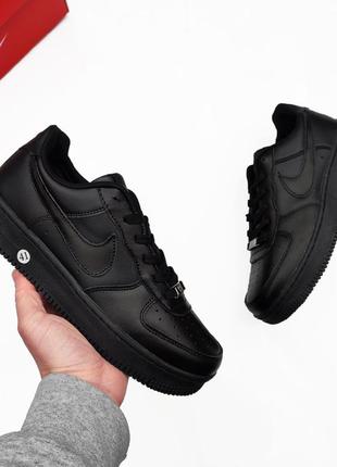 Брендовые мужские кроссовки / качественные кроссовки nike air force 1 black на каждый день3 фото