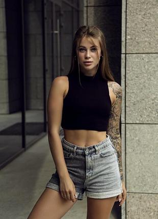 Кроп- топ рібана пудровий