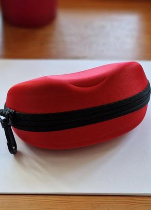 Футляр кейс чехол для хранения очков
