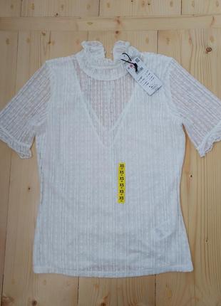 Кружевная блузка с воротником-стойкой reserved