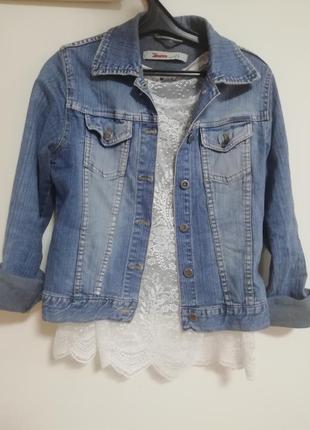 Продам джинсовую куртку only