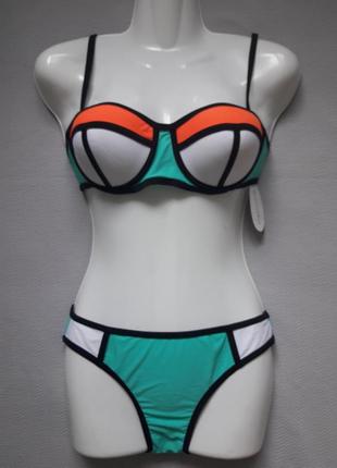 Класний яскравий роздільний купальник push-up beachcomber