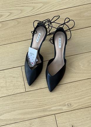 Босоніжки stradivarius