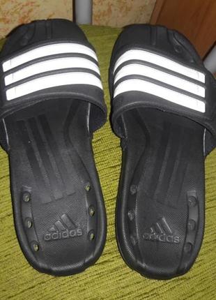 Шикарні шльопанці adidas 39