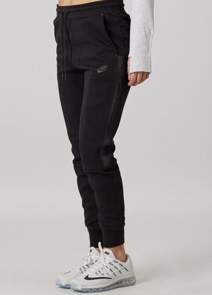 Спортивні штани nike tech fleece