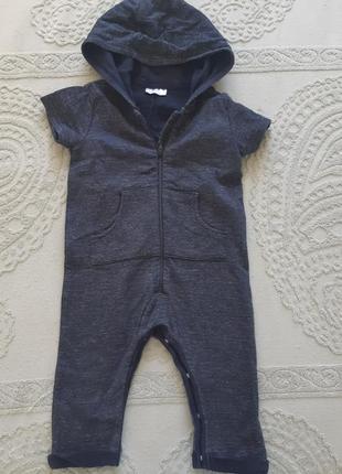 Фирменный человечек комбинезон на молнии с капюшоном