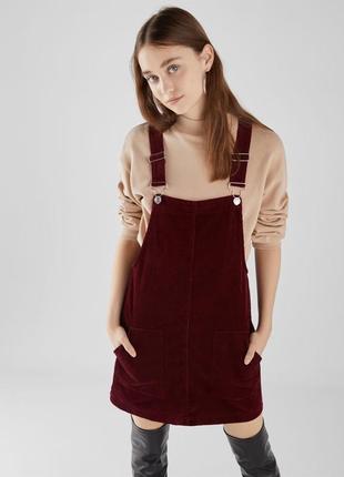 Бархатный сарафан bershka
