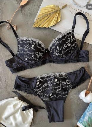 Красивый комплект белья intimissimi из серии love🖤