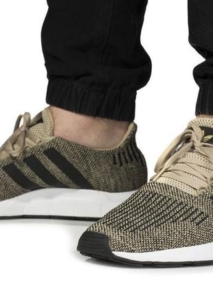 Чоловічі кросівки adidas swift run