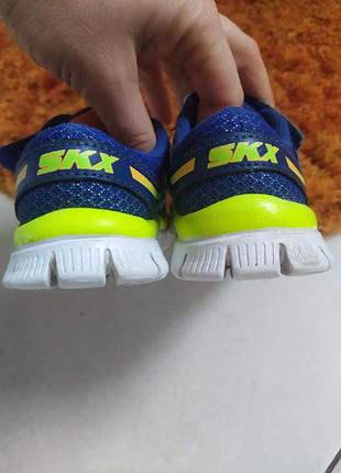 Skechers 24 4
